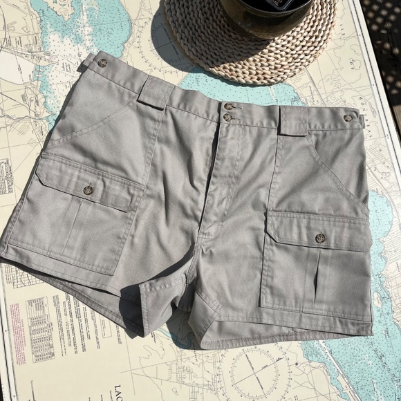 Vintage Tilly Endurables Cargo Shorts 42 - Picture 2 of 4